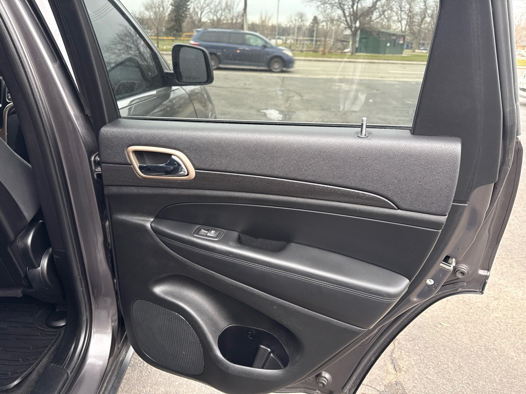 2015 Jeep Grand Cherokee Image 15