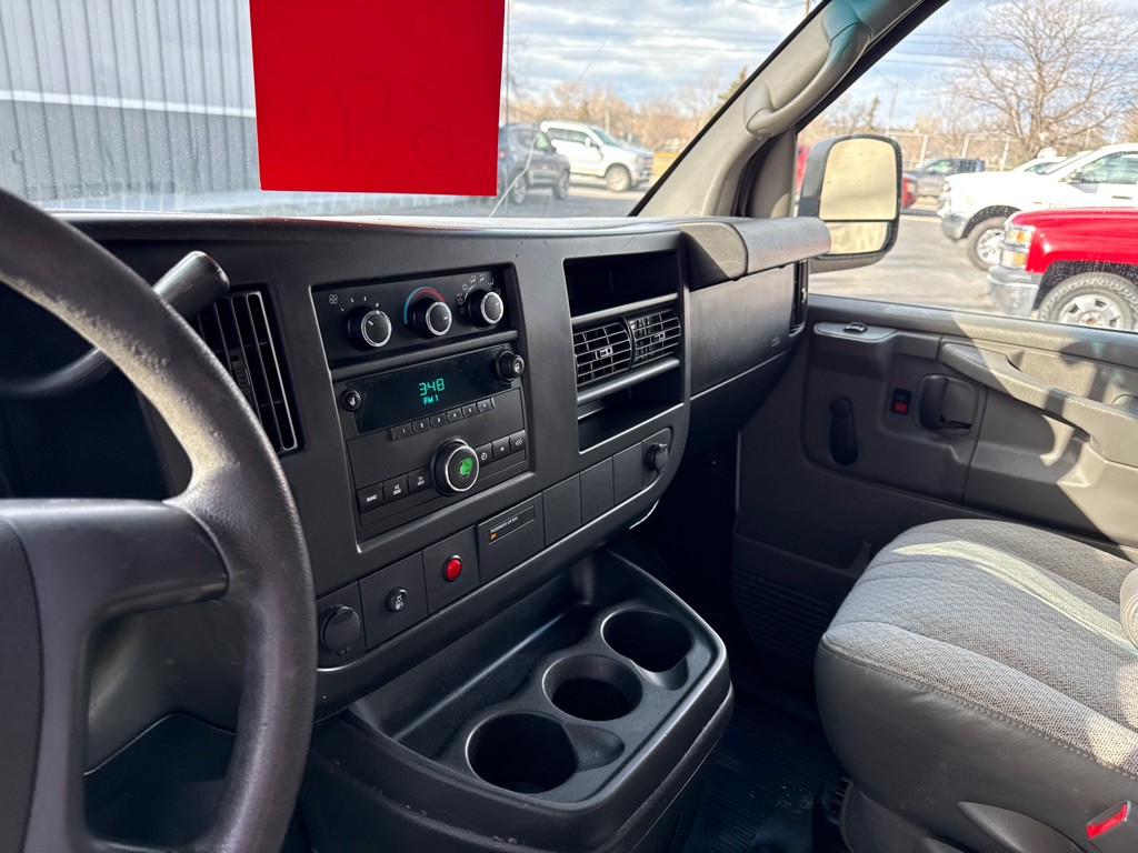 2012 Chevrolet Express Image 14