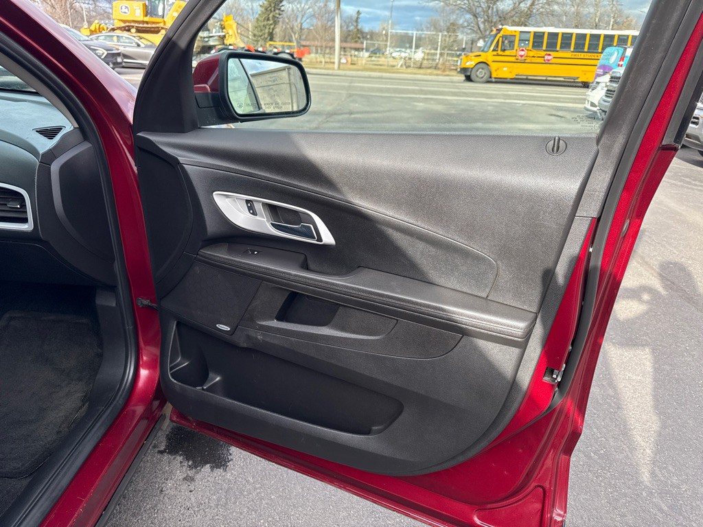 2017 Chevrolet Equinox Image 11