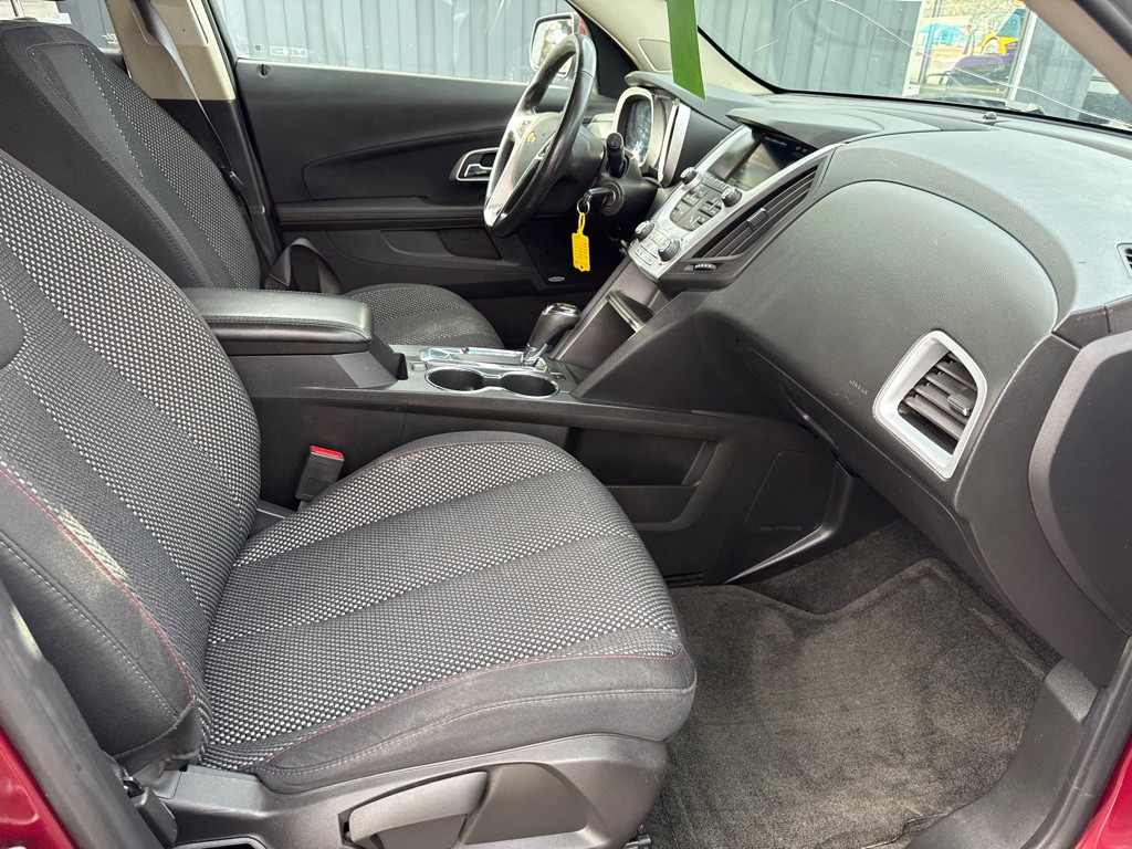 2017 Chevrolet Equinox Image 12