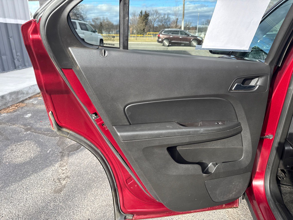 2017 Chevrolet Equinox Image 17