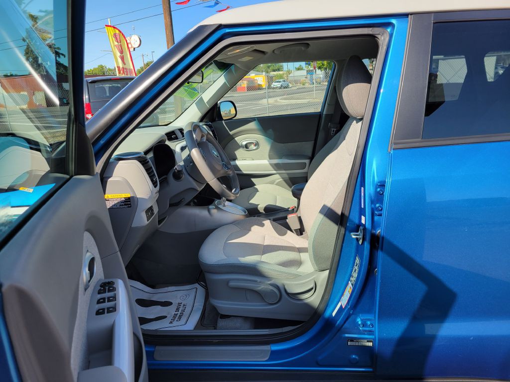 2016 Kia Soul Image 3