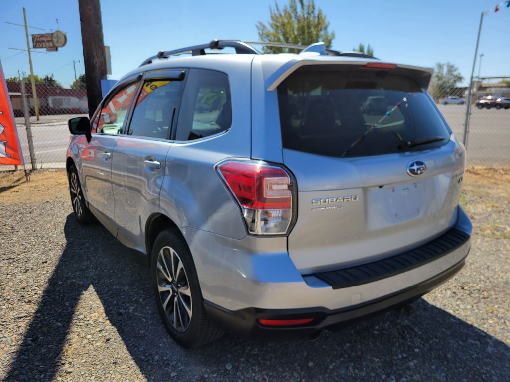 2017 Subaru Forester Image 3