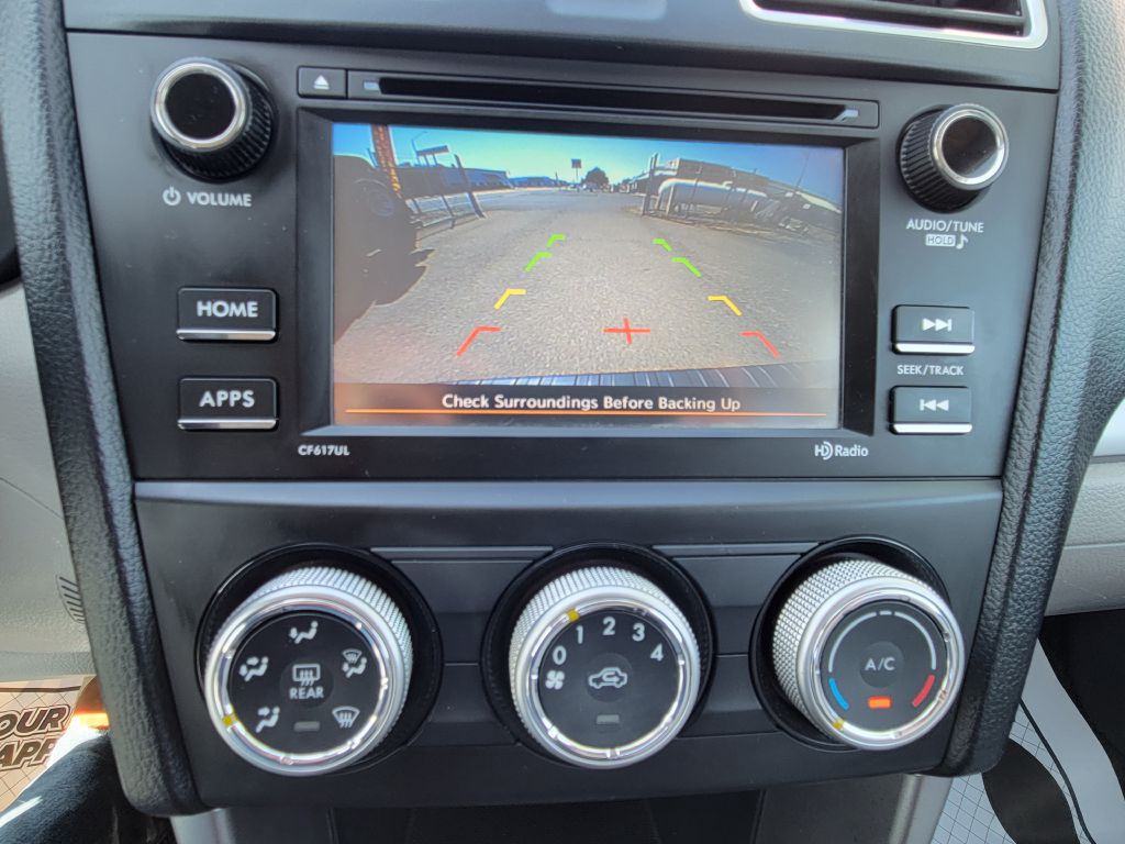 2016 Subaru Forester Image 12