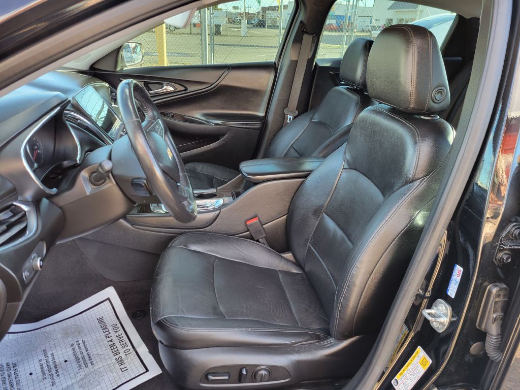 2017 Chevrolet Malibu Image 9