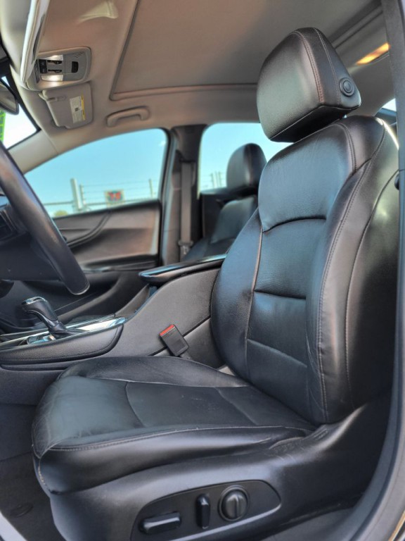 2017 Chevrolet Malibu Image 10