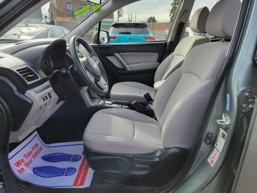 2018 Subaru Forester Image 10