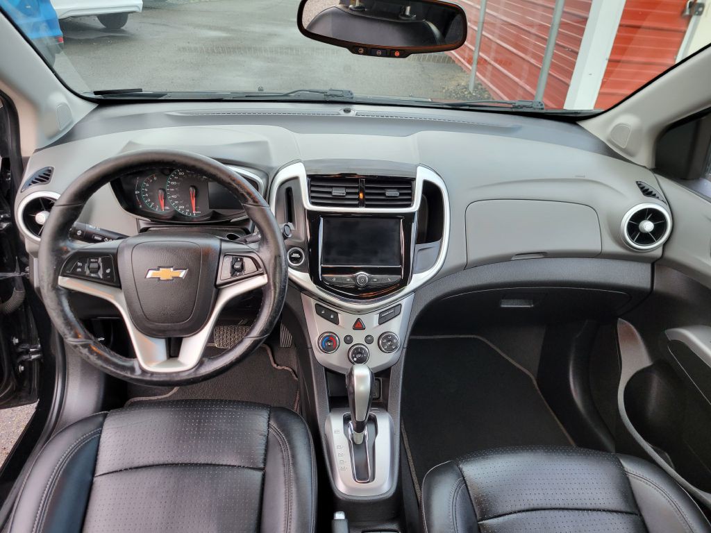2020 Chevrolet Sonic Image 6