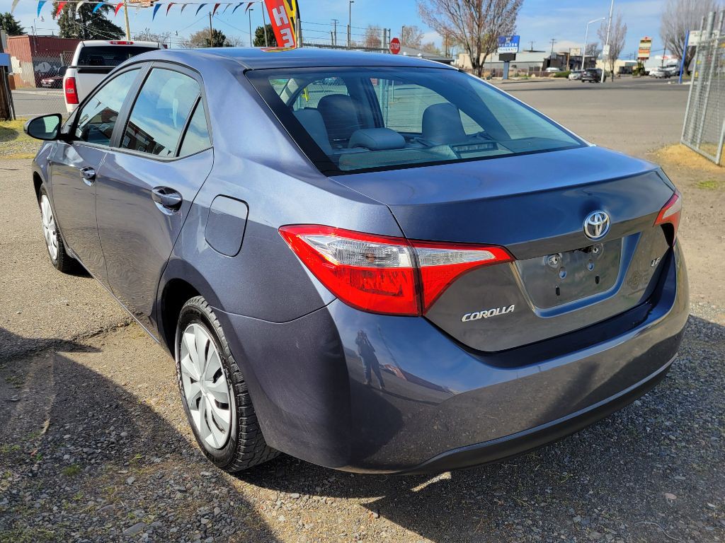 2015 Toyota Corolla Image 2