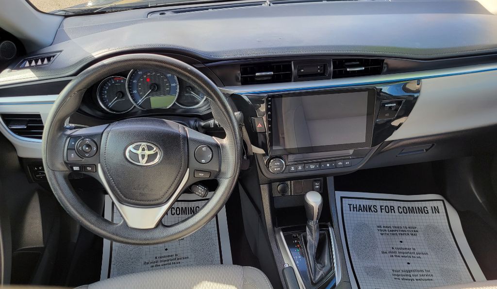 2015 Toyota Corolla Image 3