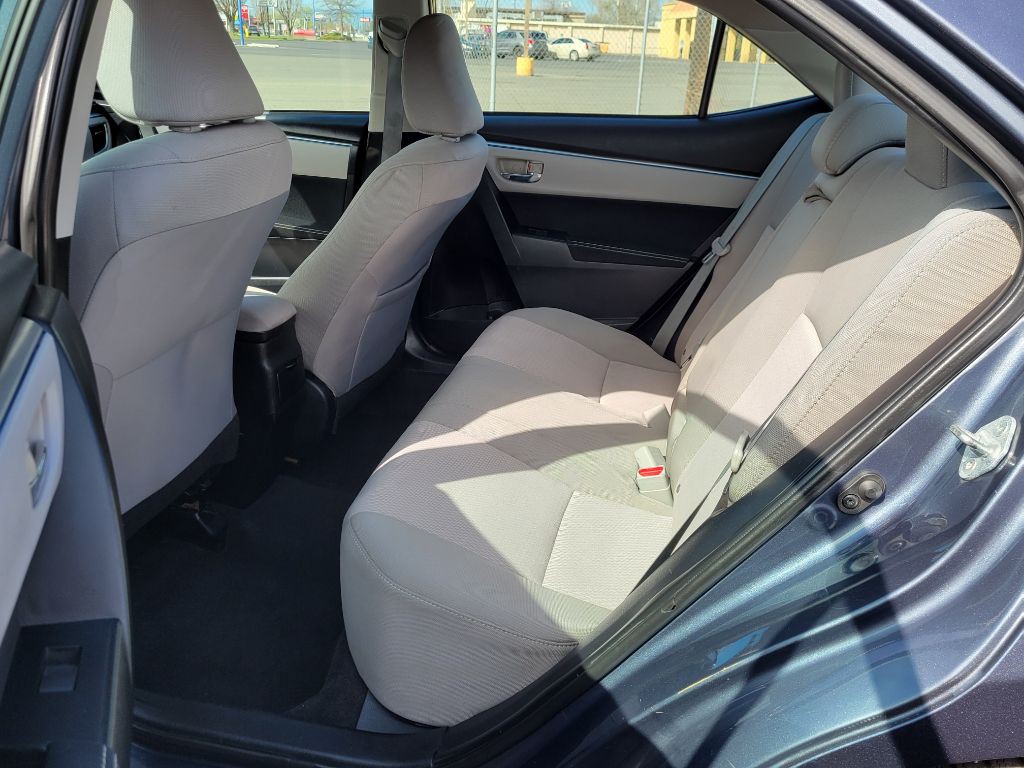 2015 Toyota Corolla Image 8