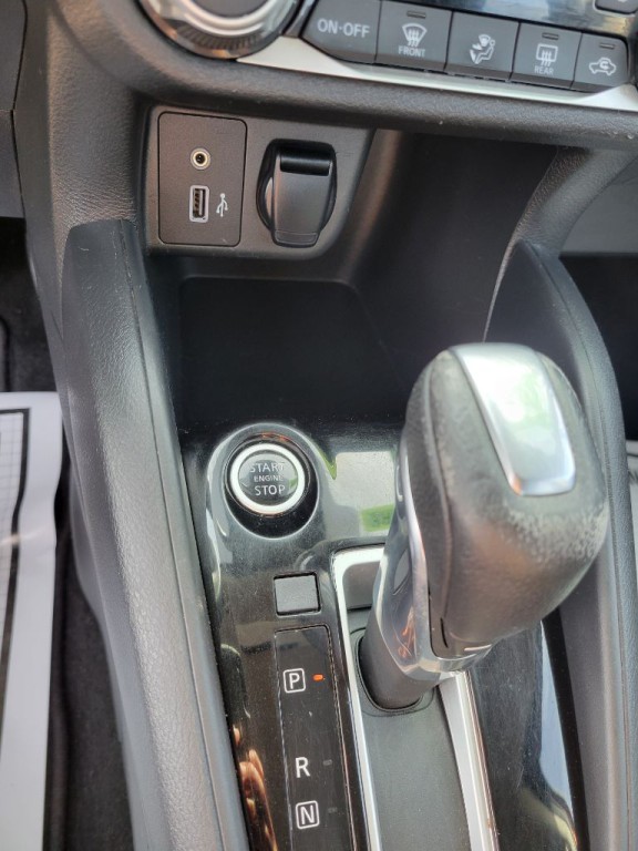 2020 Nissan Versa Image 15