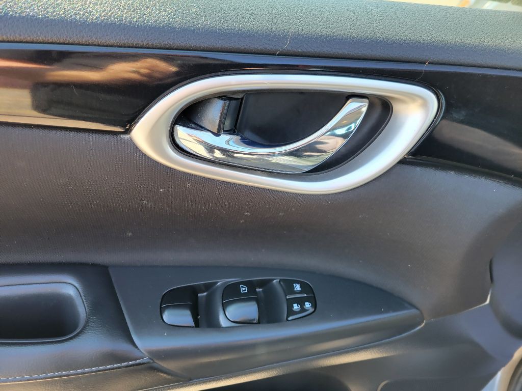 2018 Nissan Sentra Image 12