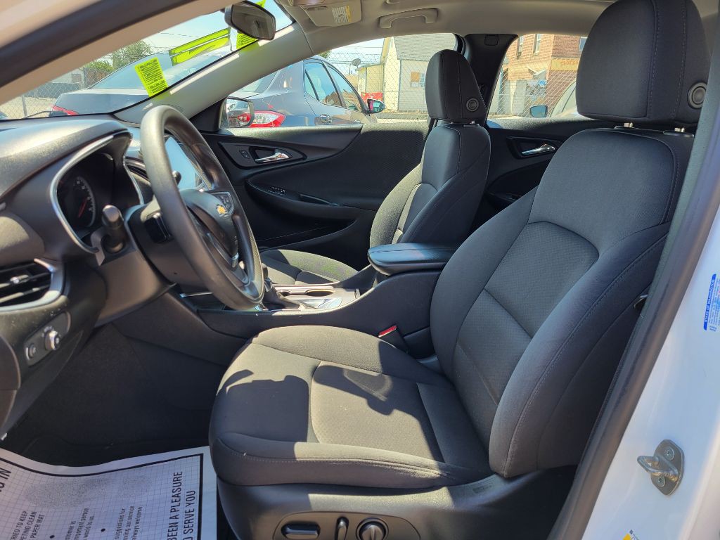 2021 Chevrolet Malibu Image 8