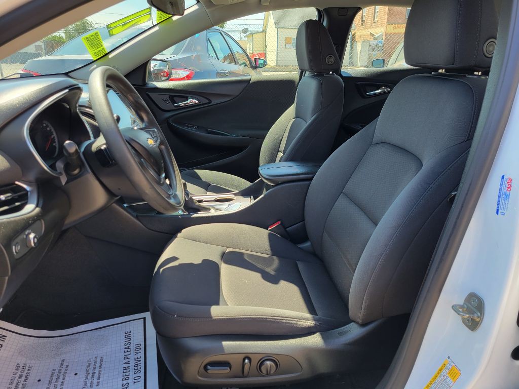 2021 Chevrolet Malibu Image 9
