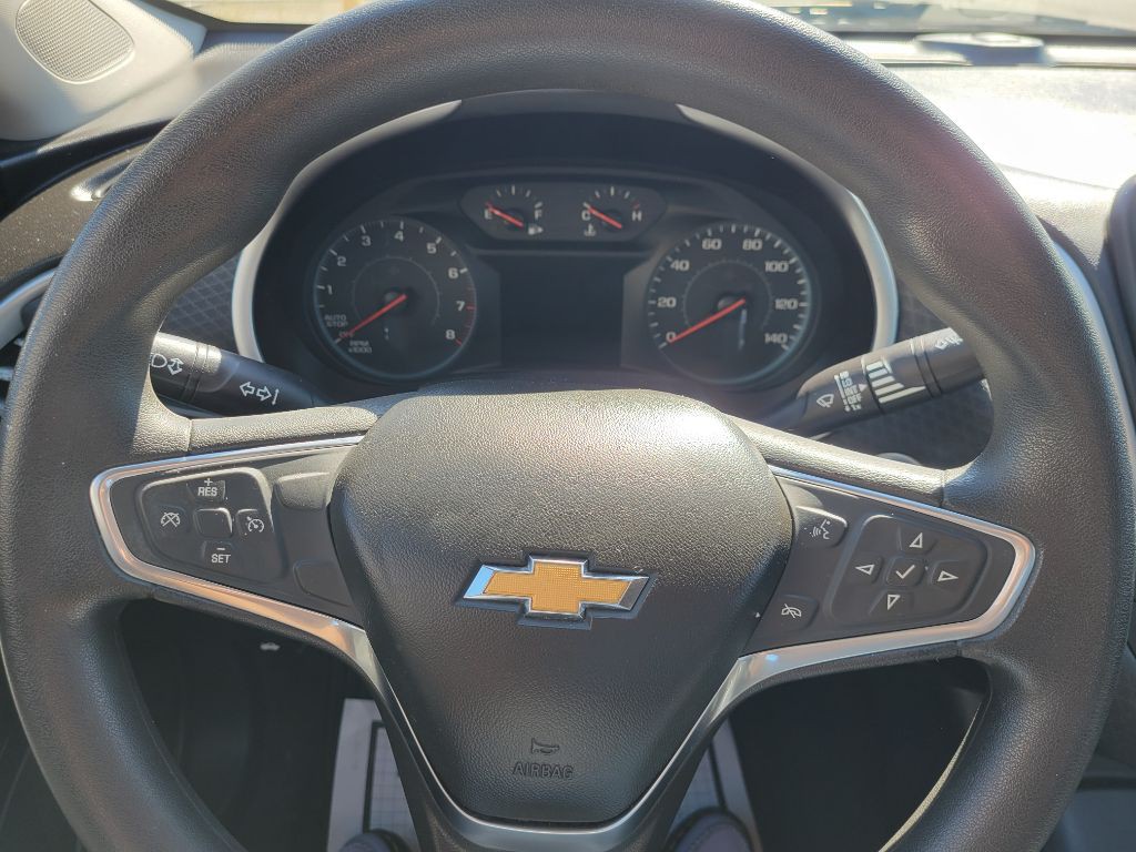 2018 Chevrolet Malibu Image 10