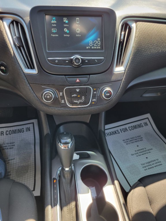 2018 Chevrolet Malibu Image 11