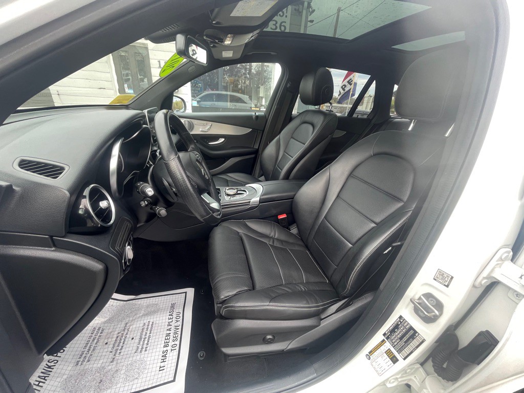 2019 Mercedes-Benz GLC-Class Image 31