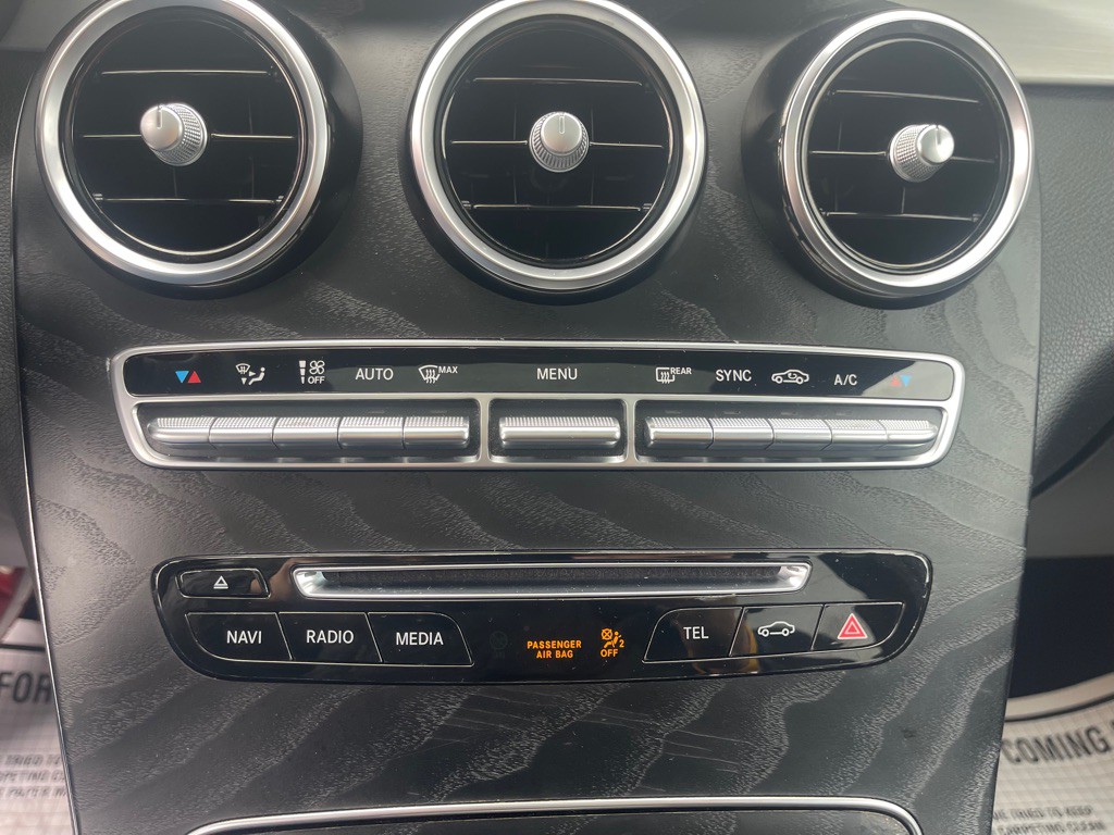 2019 Mercedes-Benz GLC-Class Image 43