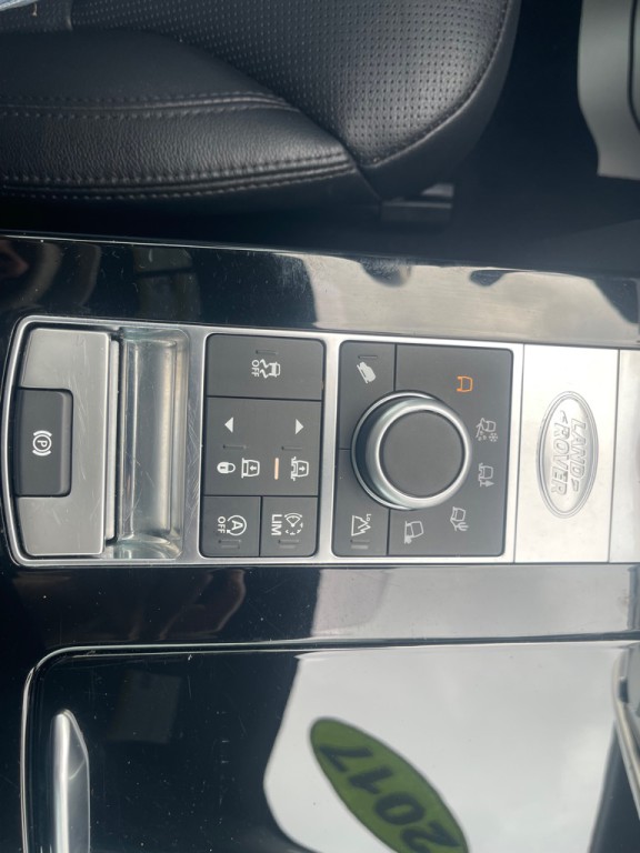 2017 Land Rover Discovery Image 46