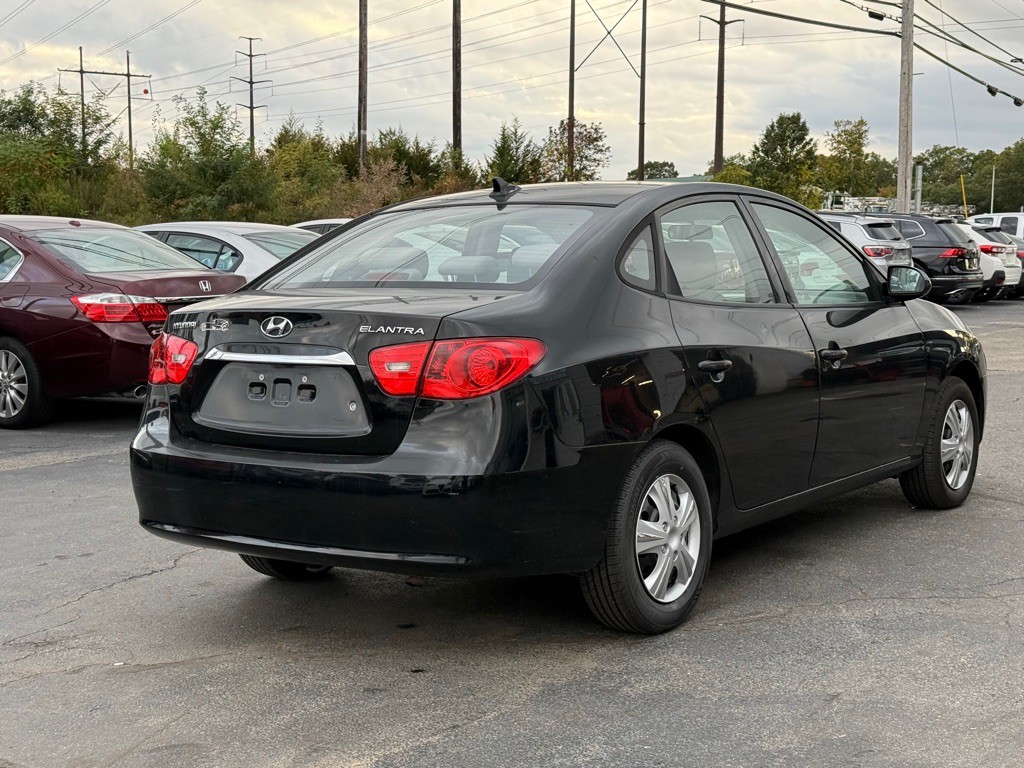 2010 Hyundai Elantra Image 5
