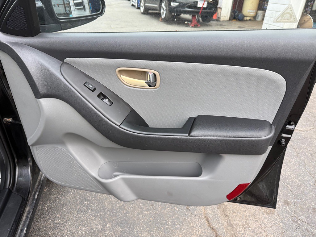 2010 Hyundai Elantra Image 13