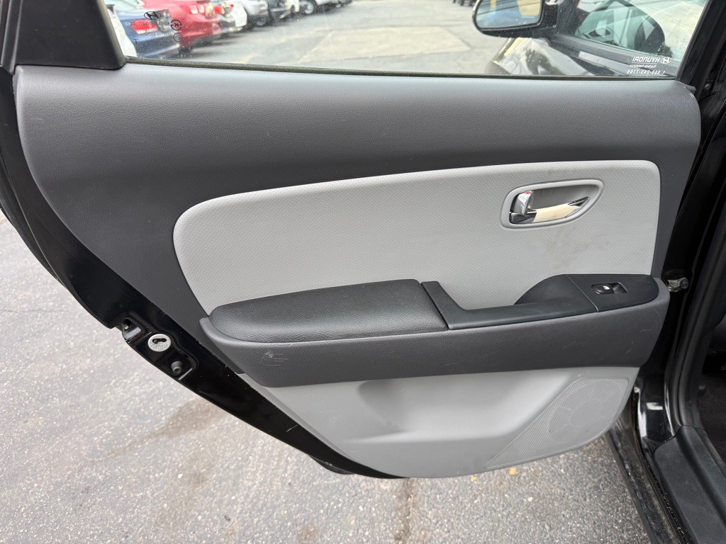 2010 Hyundai Elantra Image 18