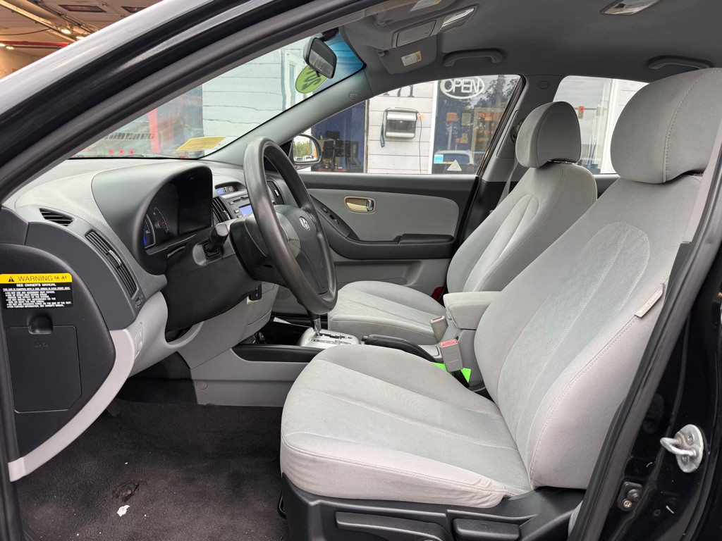 2010 Hyundai Elantra Image 24