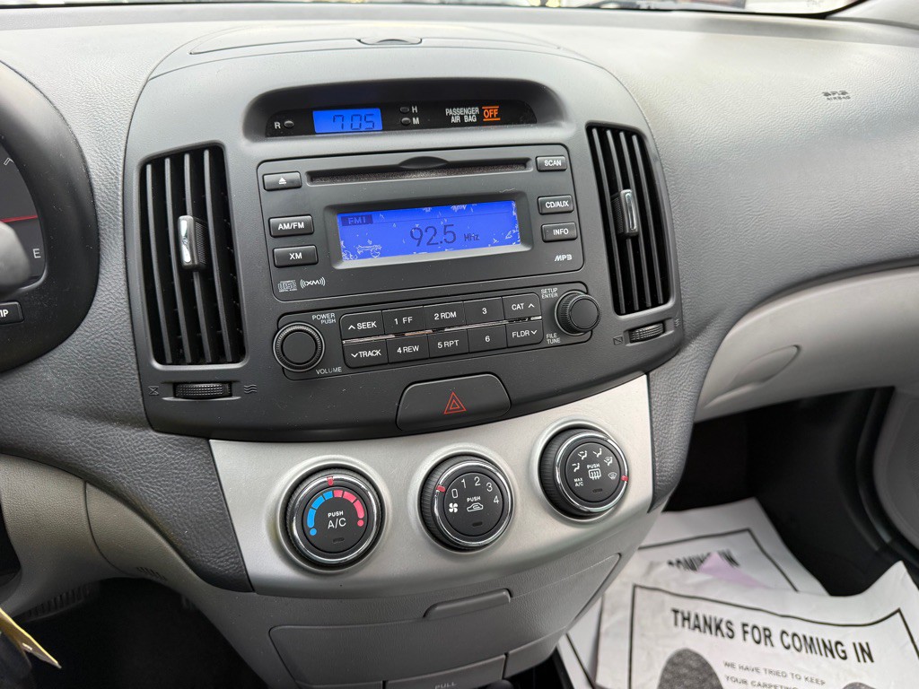 2010 Hyundai Elantra Image 26