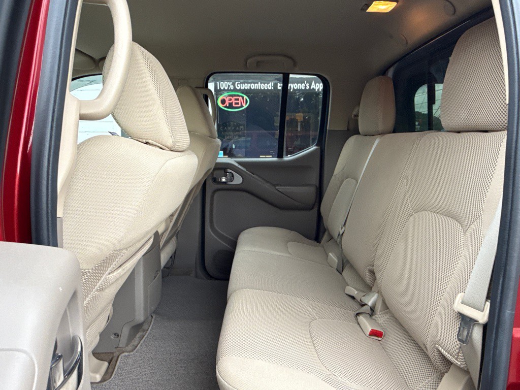 2013 Nissan Frontier Image 18