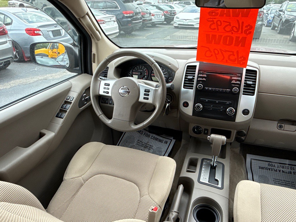 2013 Nissan Frontier Image 19