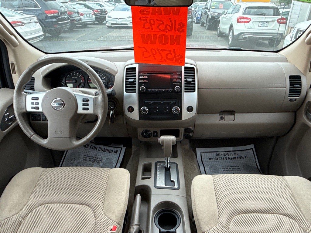 2013 Nissan Frontier Image 20