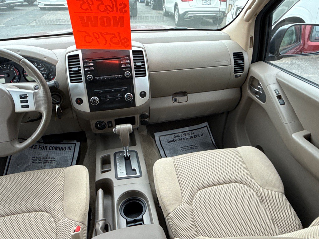2013 Nissan Frontier Image 21