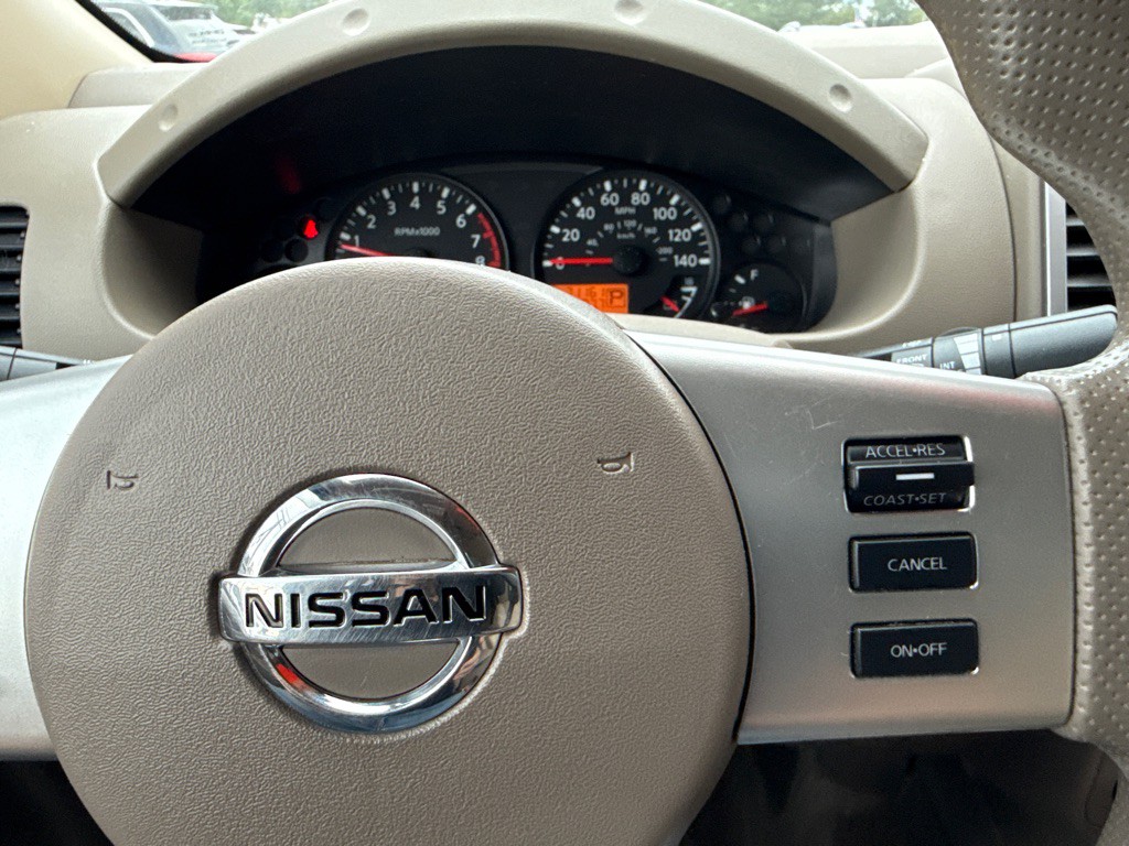 2013 Nissan Frontier Image 29