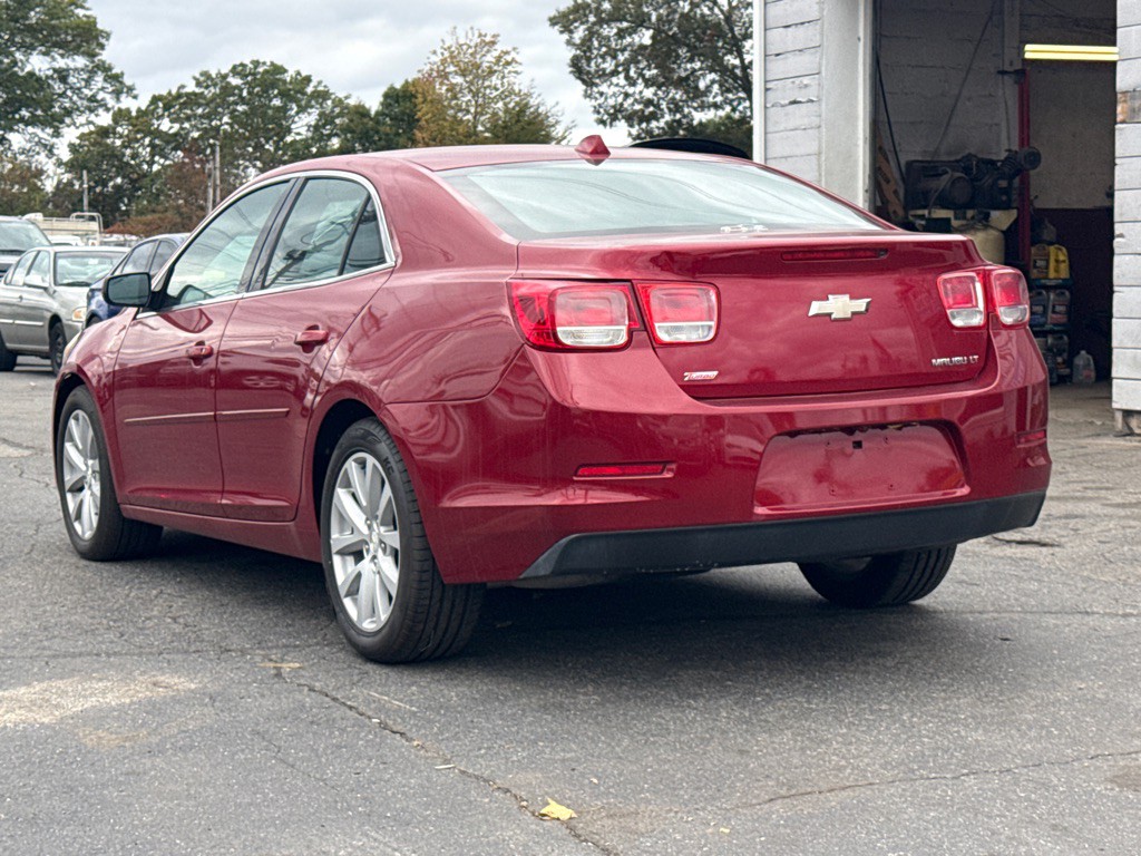 2014 Chevrolet Malibu Image 3