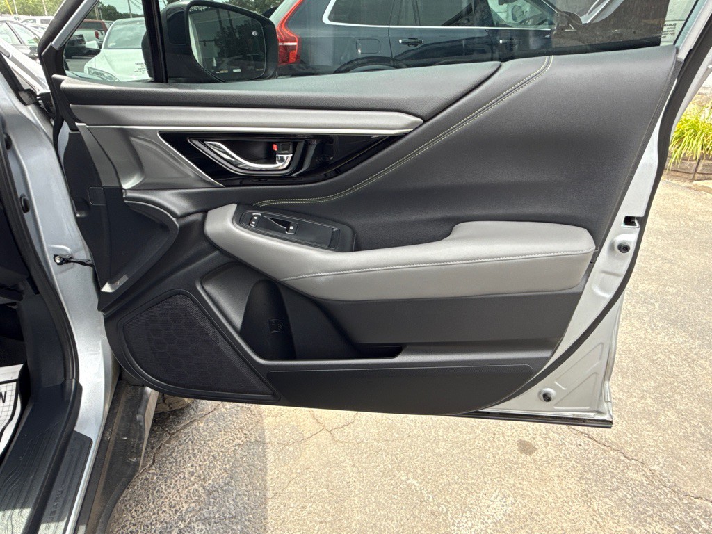 2020 Subaru Outback Image 28