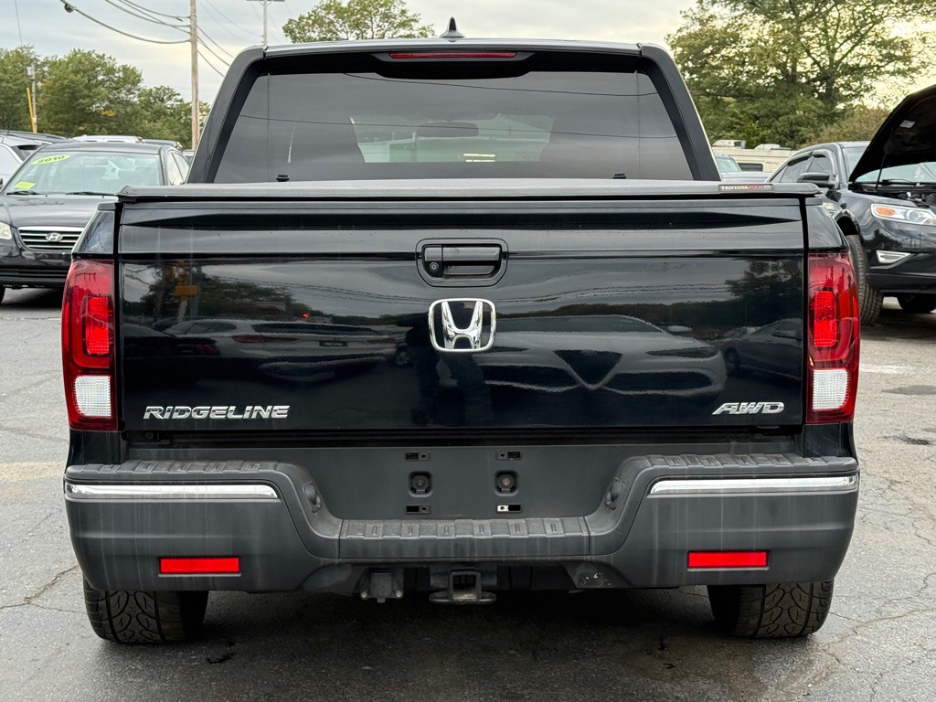 2019 Honda Ridgeline Image 4