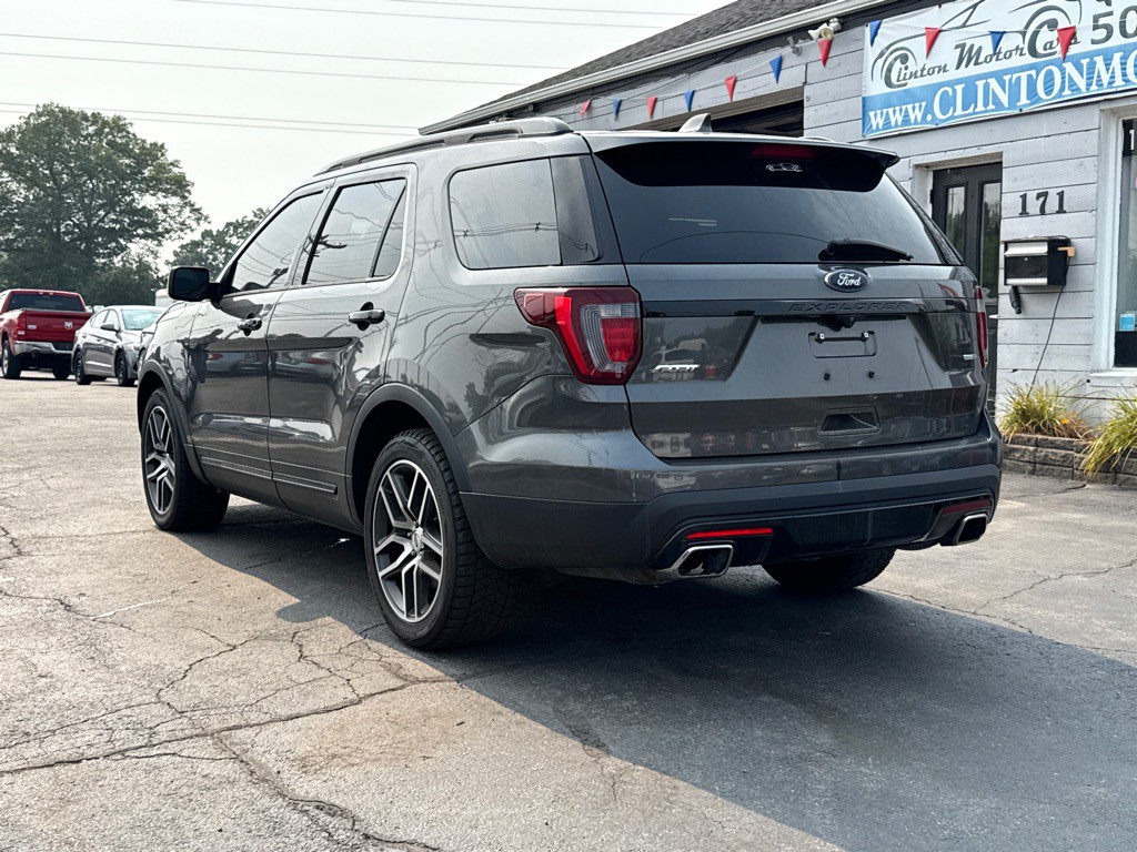 2017 Ford Explorer Image 3