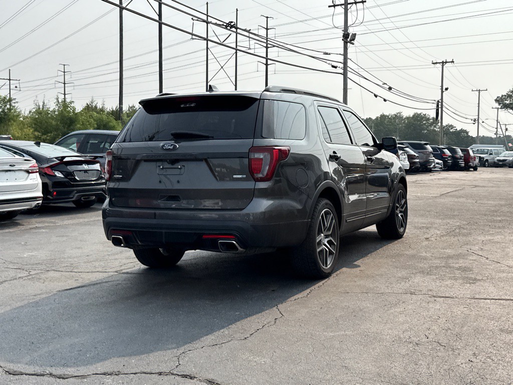 2017 Ford Explorer Image 5