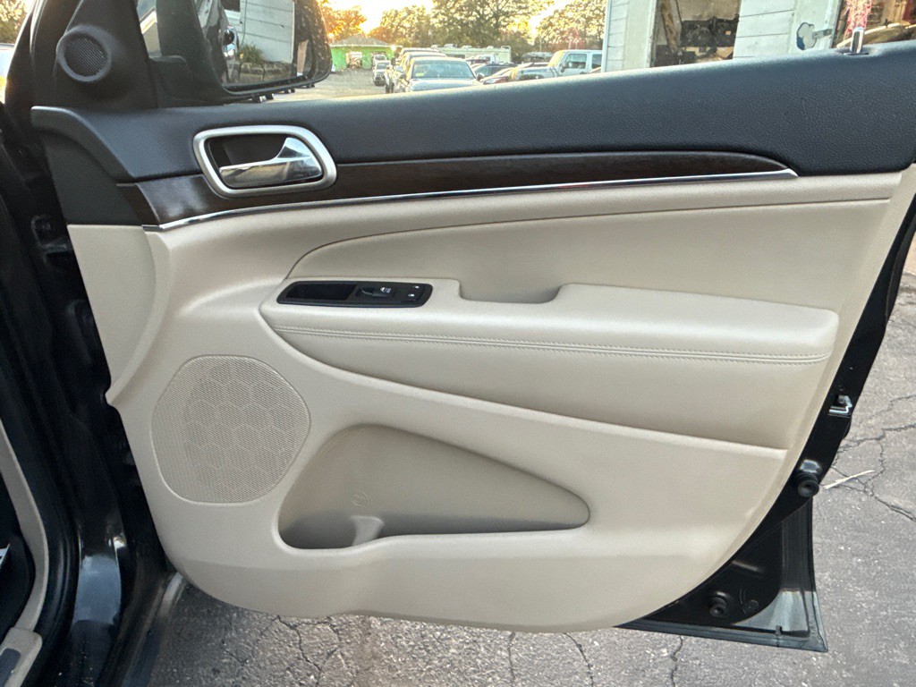 2015 Jeep Grand Cherokee Image 27