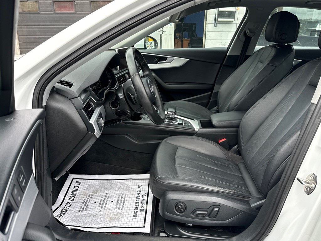2017 Audi A4 Image 12
