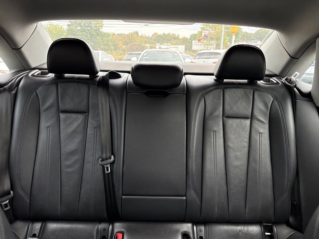 2017 Audi A4 Image 37