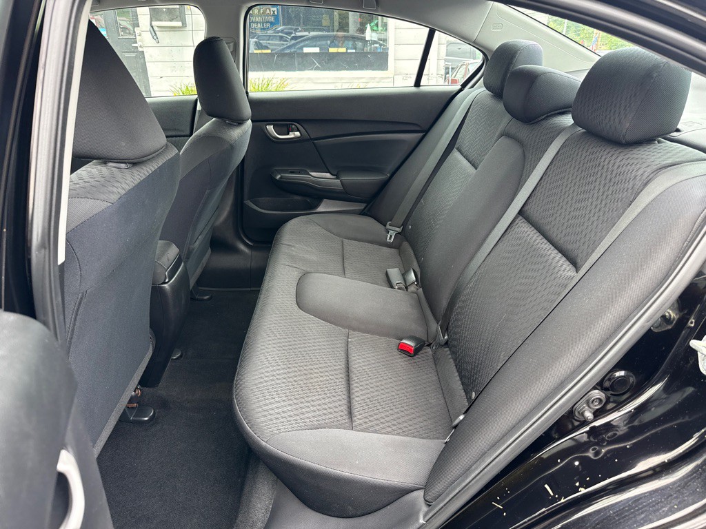 2015 Honda Civic Image 16