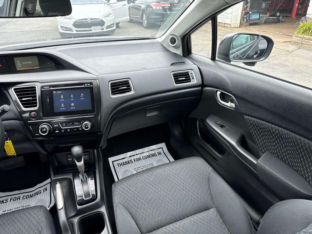 2015 Honda Civic Image 19