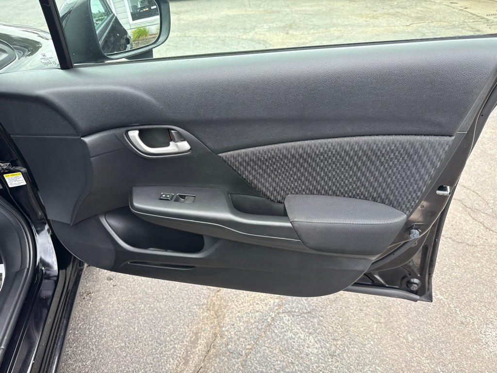 2015 Honda Civic Image 24
