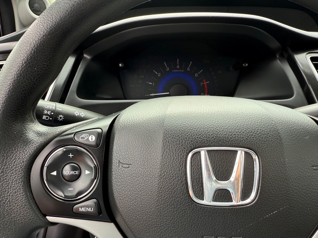 2015 Honda Civic Image 28