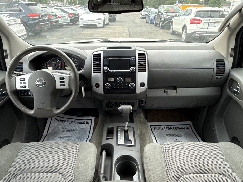 2017 Nissan Frontier Image 19