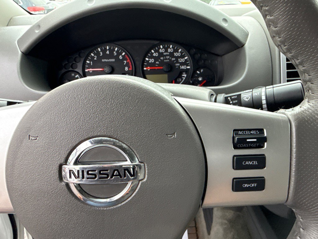 2017 Nissan Frontier Image 28