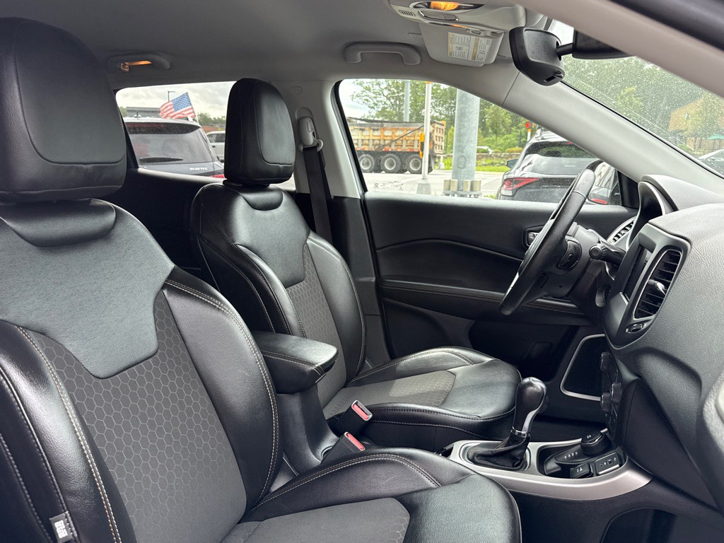 2020 Jeep Compass Image 12
