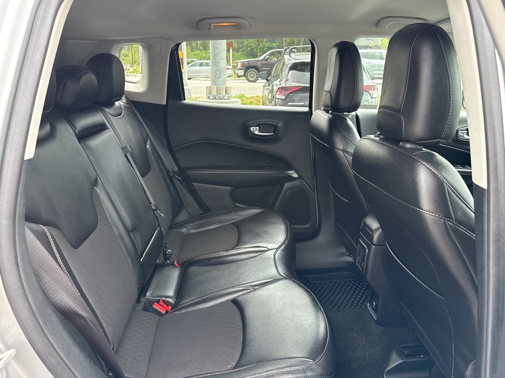 2020 Jeep Compass Image 13
